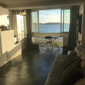  Appartement T2 Les Pieds Dans L Eau Vue Mer